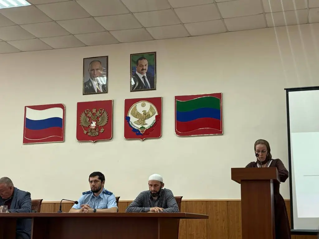 🏛 В Каспийске прошло заседание Антитеррористической комиссии