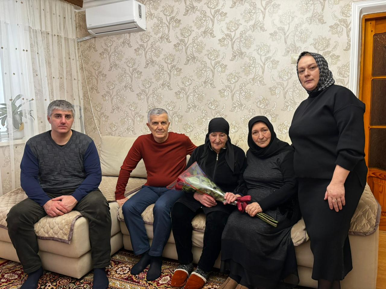 Навестили мать Героя России посмертно